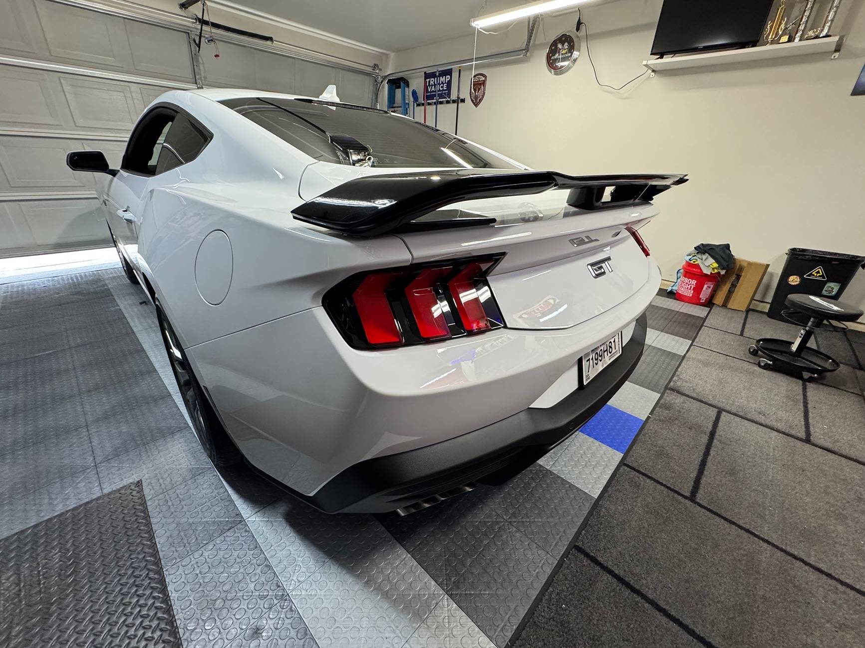 S650 Mustang SpeedForm Dark Horse Style Rear Spoiler - Gloss Black (pictures) IMG_5678