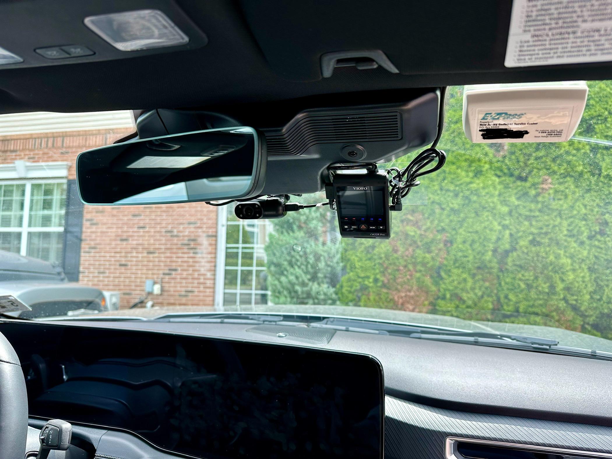 S650 Mustang Viofo A229 Pro 3ch Dashcam + Uniden R8 Radar Detector? IMG_6305