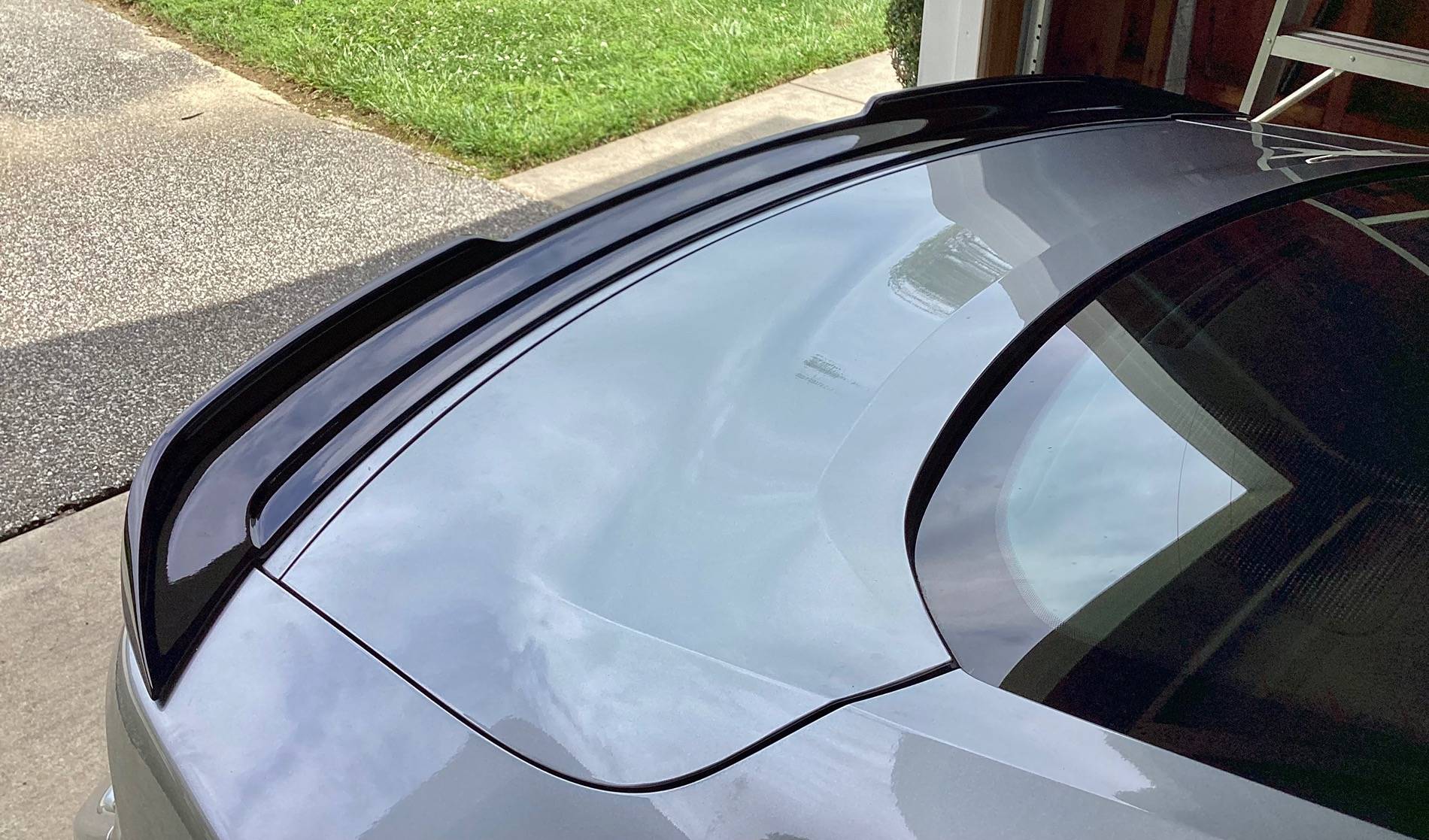S650 Mustang Small lip-type no-drill spoiler? IMG_7136