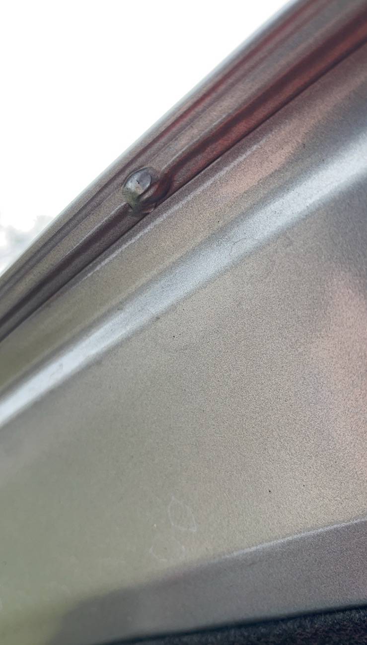 S650 Mustang Paint blister/bubble on Trunk IMG_7620