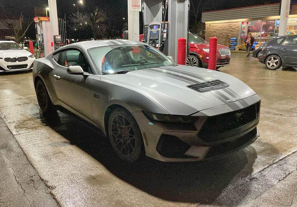 S650 Mustang Official ICONIC SILVER Mustang S650 Thread ingot silver 2024 mustan
