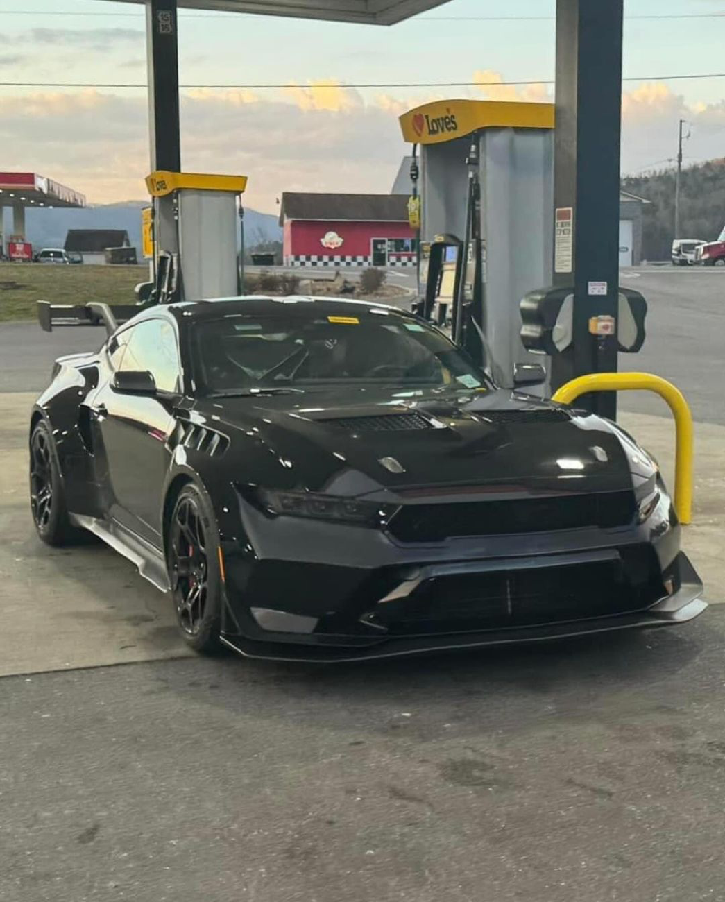 S650 Mustang Black Mustang GTD Spied at Public Gas Station mustang-gtd-spied-gas-station-2