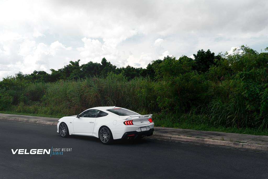 S650 Mustang Official Velgen Wheels S650 Mustang Thread Mustang S650 - VF9 - Gloss Gunmetal_3