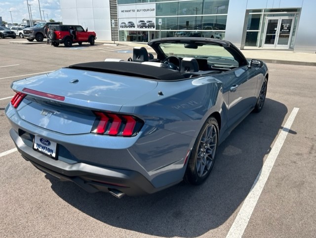 S650 Mustang Interested in buying this GT Convertible? Mustang Top Down