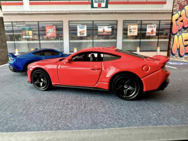 S650 Mustang First S650 2024 Ford Mustang Diecast! 1/18 Dark Horse in Carbonized Gray P4rqgQ7kNvgHn5DW9&_nc_zt=23&_nc_ht=scontent-den2-1