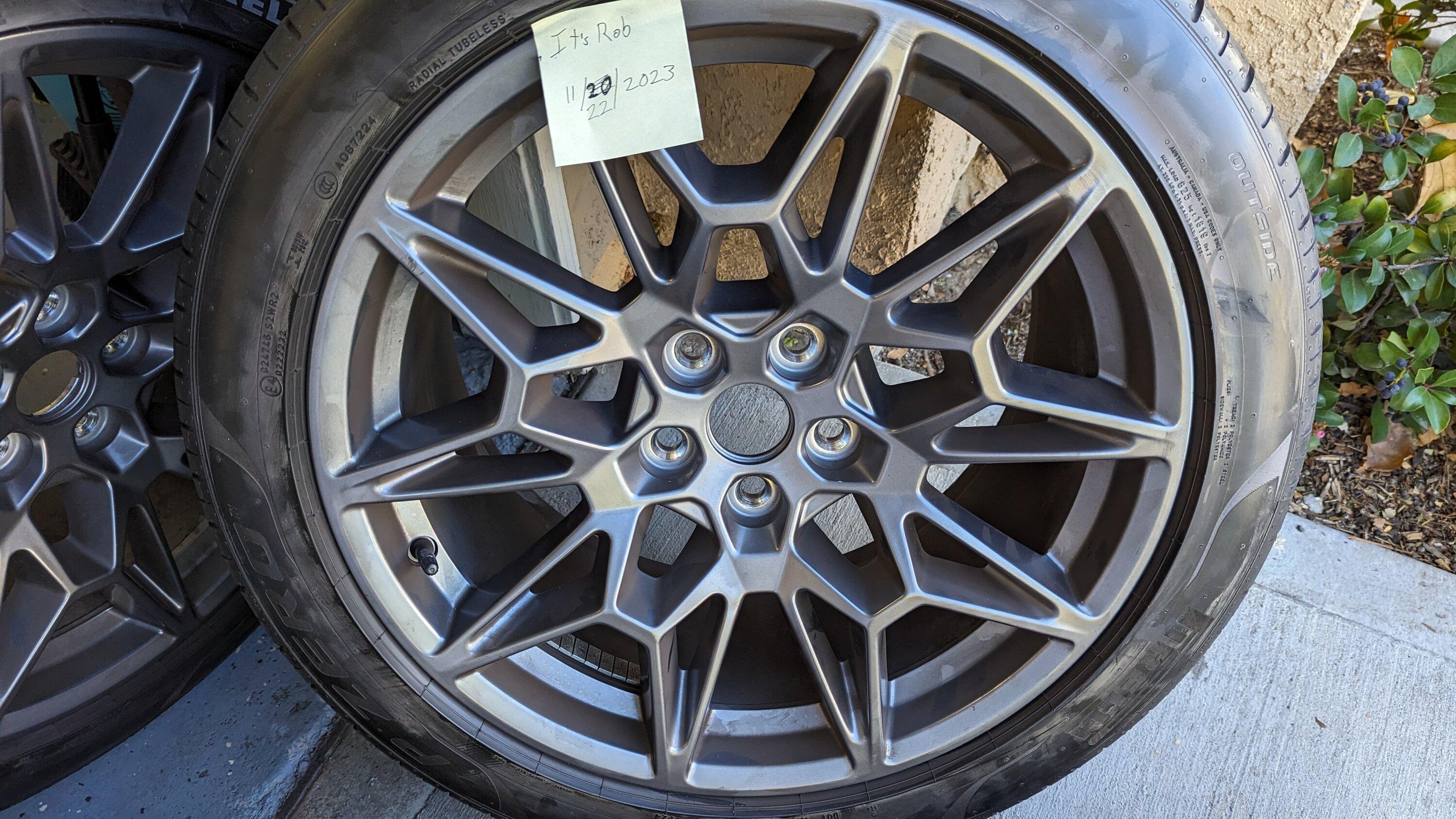 California 2024 mustang 19" X 9" (F) 19" X 9.5" (R) Carbonized Gray
