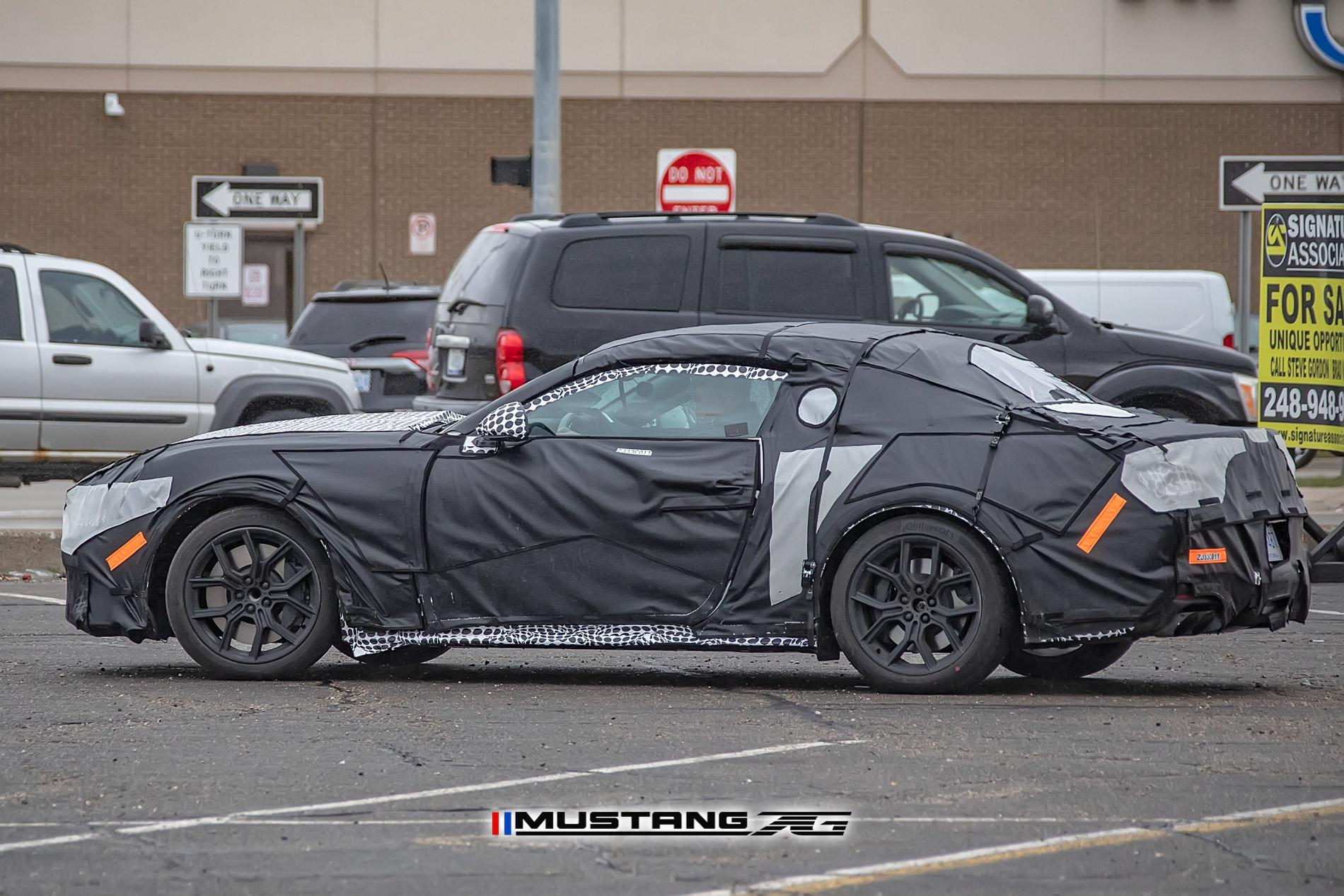 S650 Mustang S650 Mustang INTERIOR First Look Spyshots! + More Exterior Shots S650 2023 Mustang EcoBoost Interior Spyshot 14