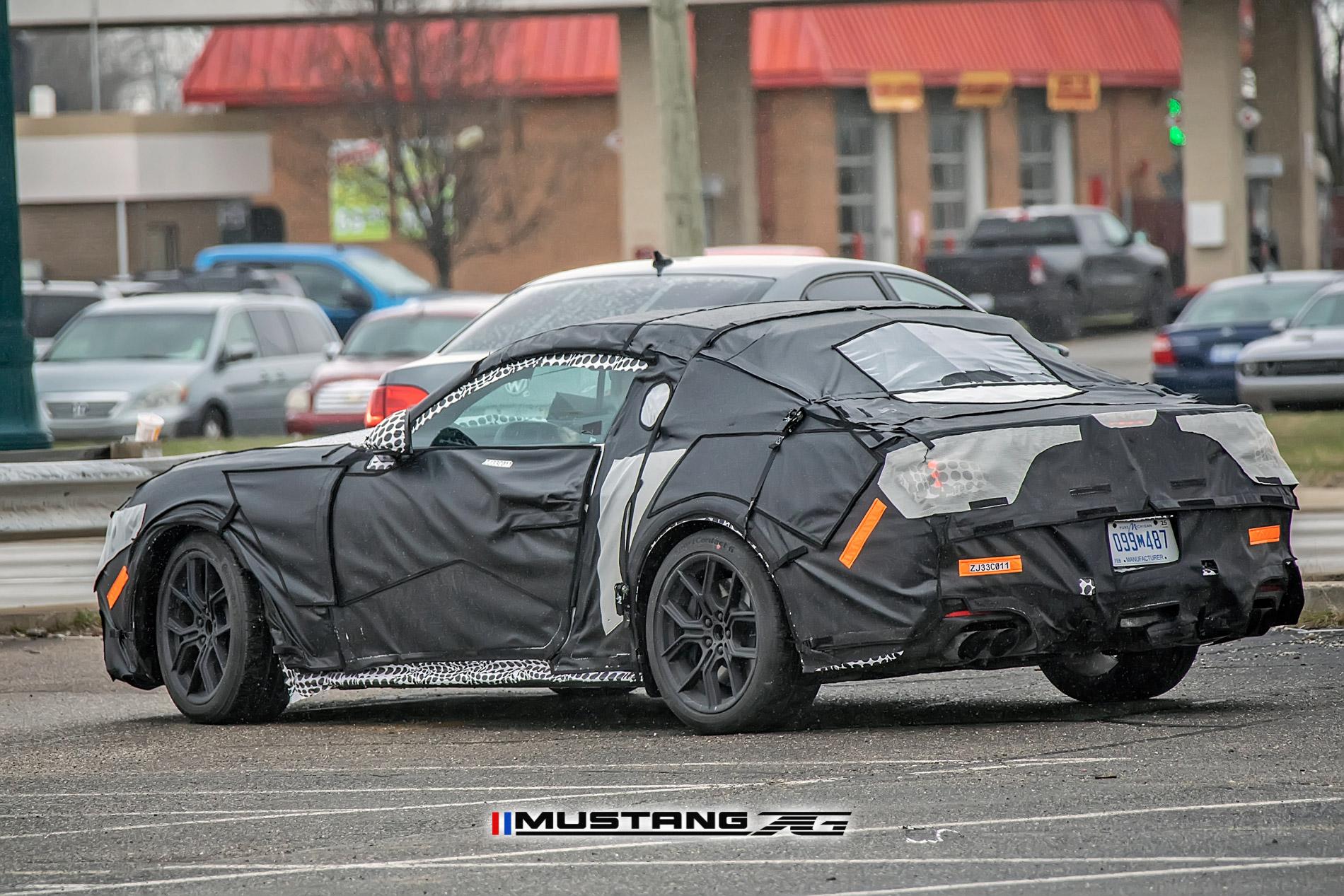 S650 Mustang S650 Mustang INTERIOR First Look Spyshots! + More Exterior Shots S650 2023 Mustang EcoBoost Interior Spyshot 16