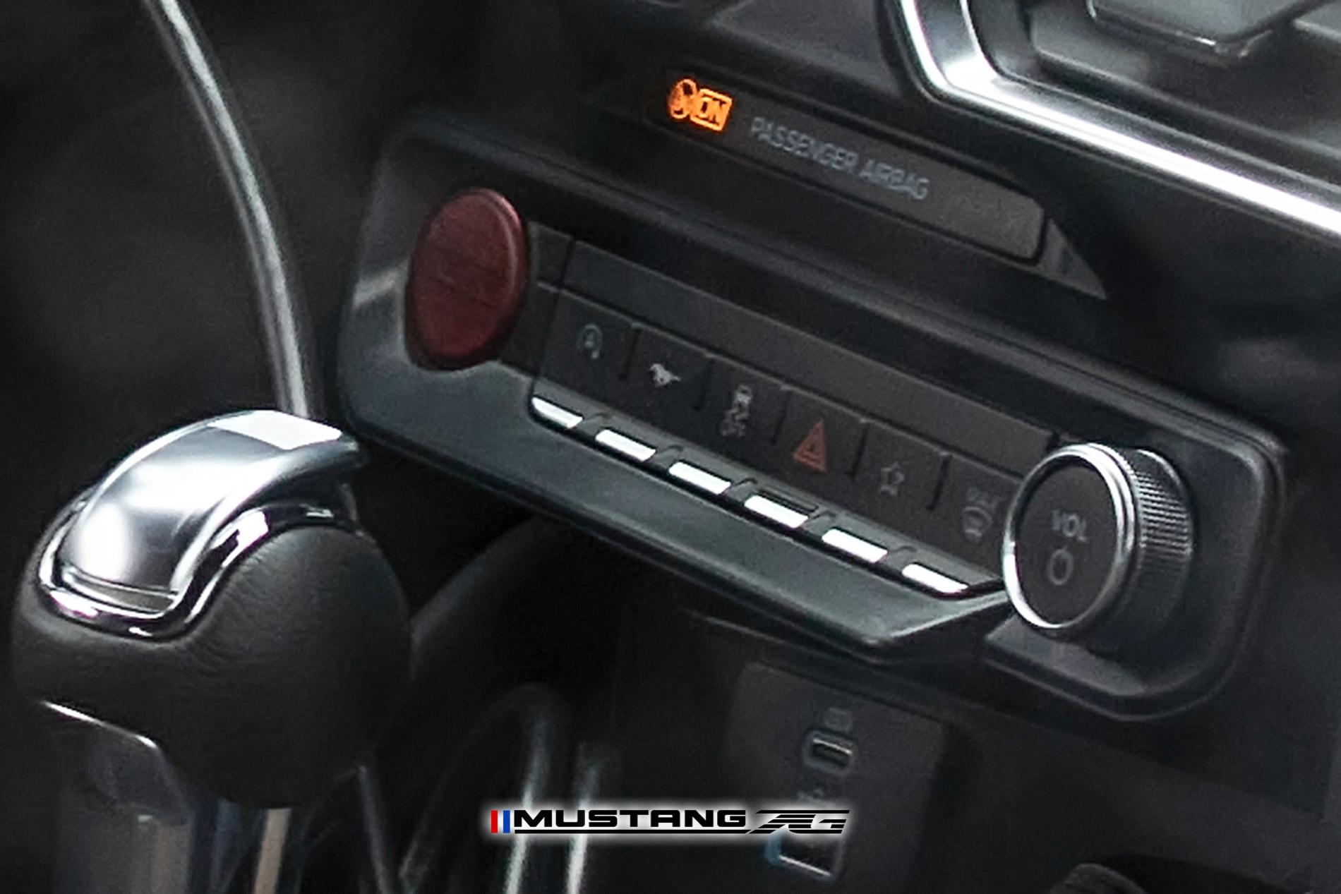 S650 Mustang S650 Mustang INTERIOR First Look Spyshots! + More Exterior Shots S650 2023 Mustang EcoBoost Interior Spyshot 30