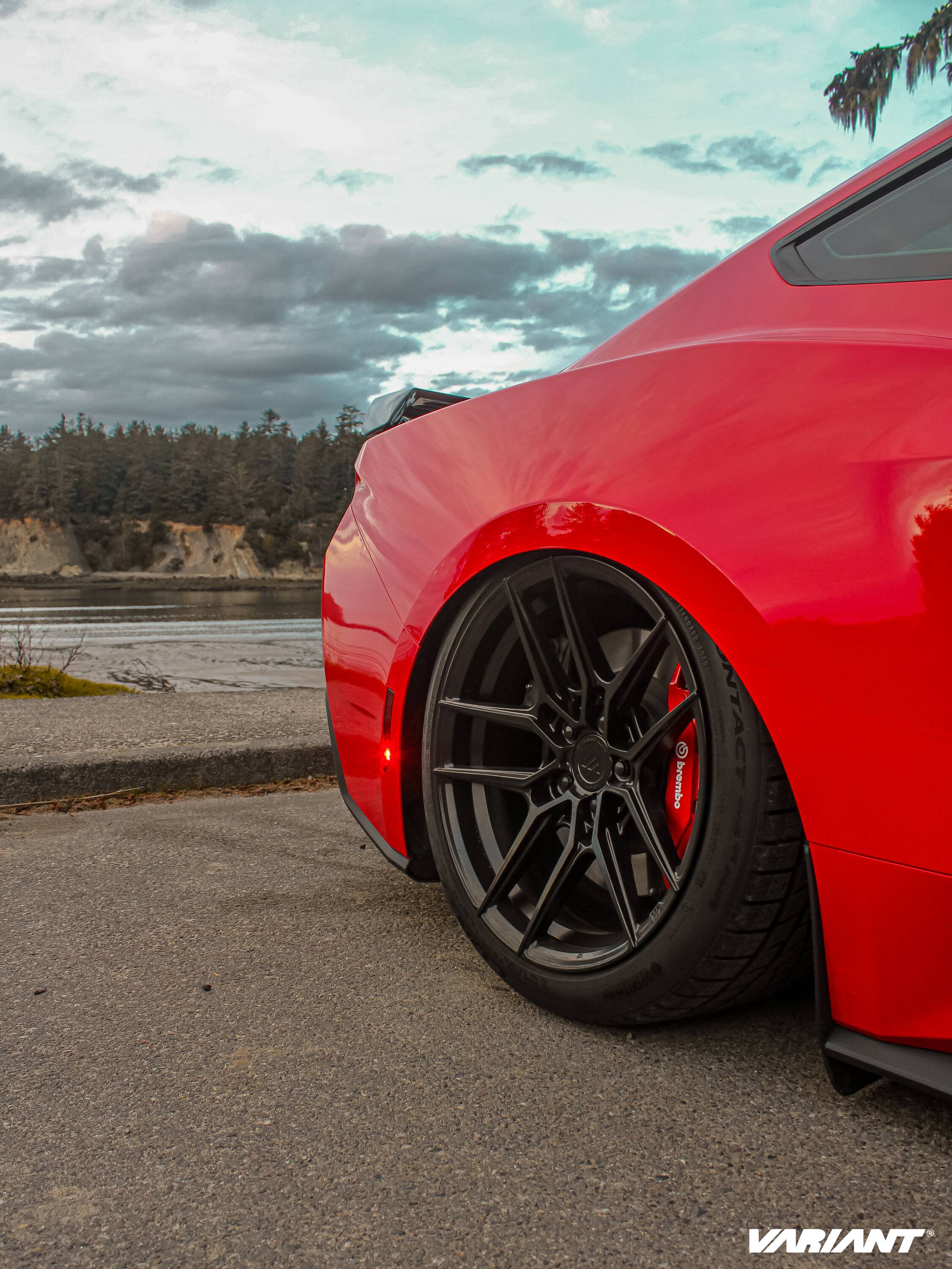 s650-helium-blk-4.jpg