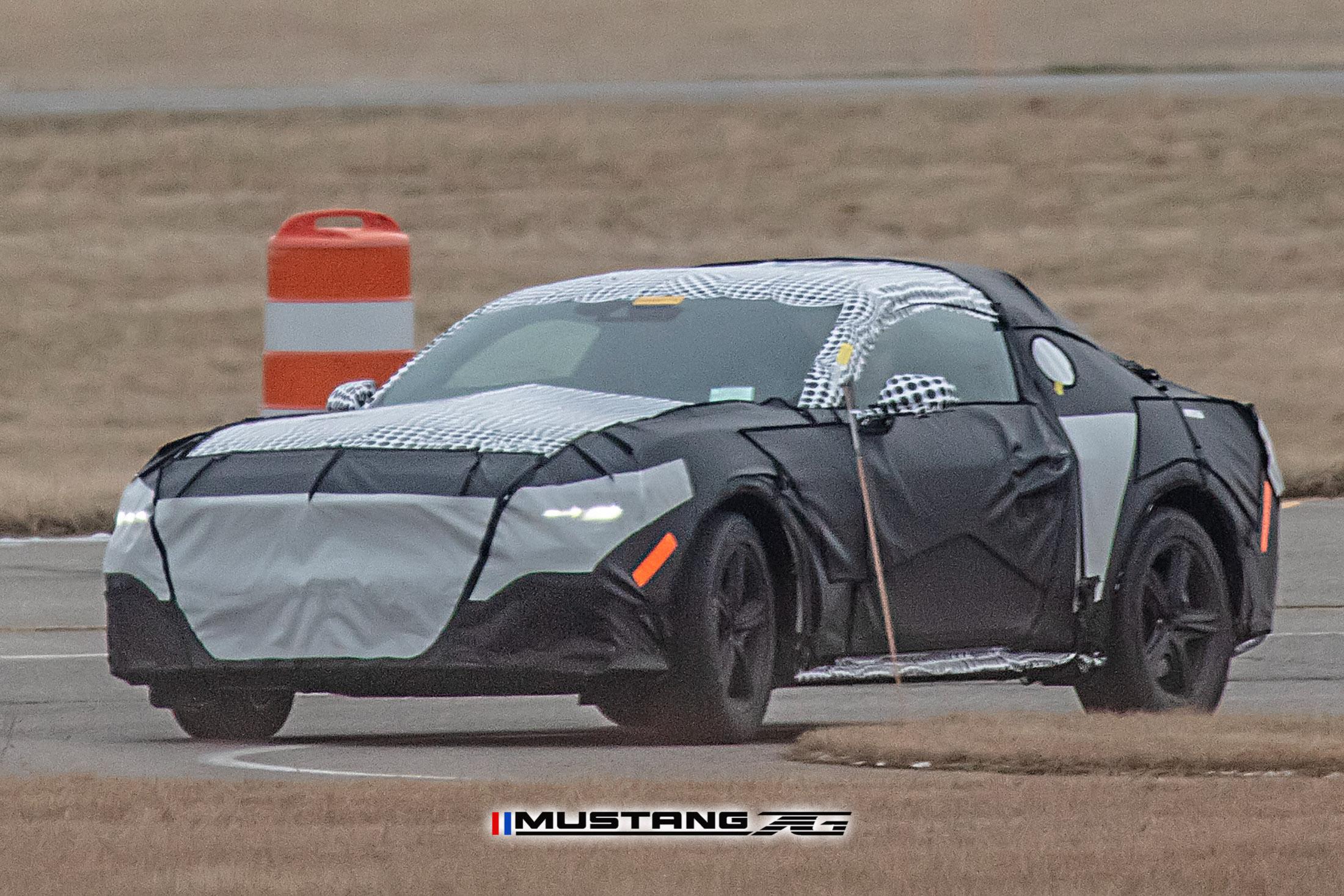 S650 Mustang First Look: S650 Mustang Prototype Spied With Production Body! 📸 S650 Mustang Prototype Mule Spied 1