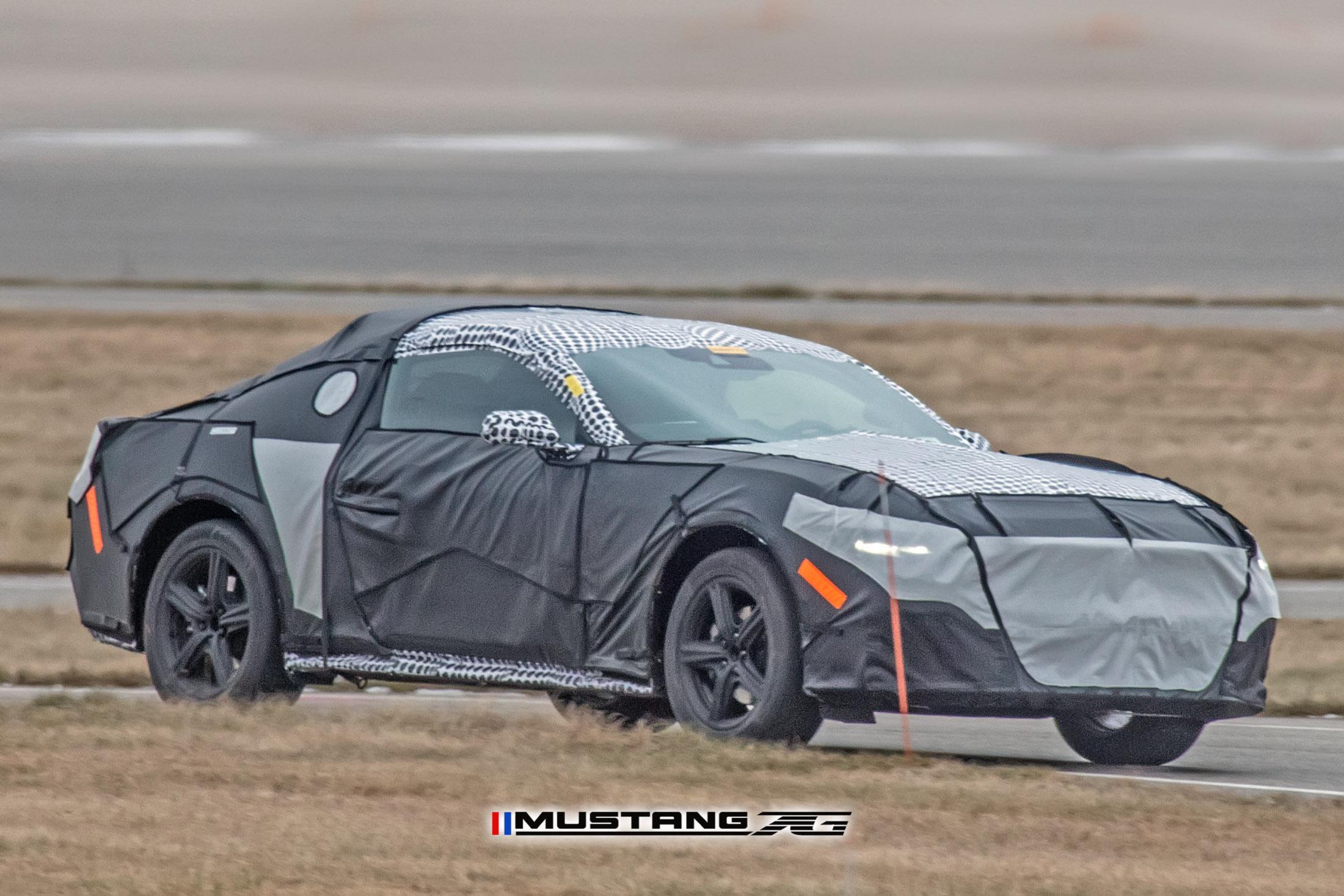 S650 Mustang First Look: S650 Mustang Prototype Spied With Production Body! 📸 S650 Mustang Prototype Mule Spied 24