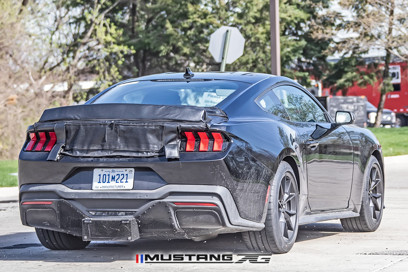 S650 Mustang 📸 Mustang GT3 Road-Version Prototype Spied Testing with Center-Exit Exhaust s650-mustang-variant-prototype-center-exit-exhaust-12