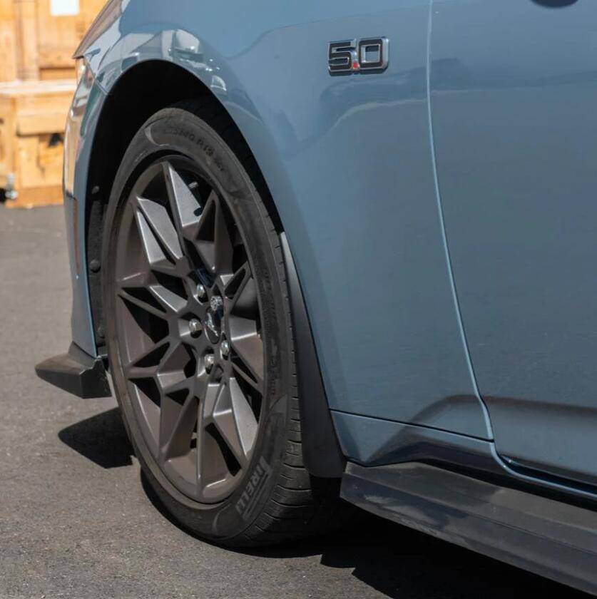 S650 Mustang ZL1 Addons, Inc. S650 Deluxe Rock Guards install Schermafbeelding 2025-03-31 025217
