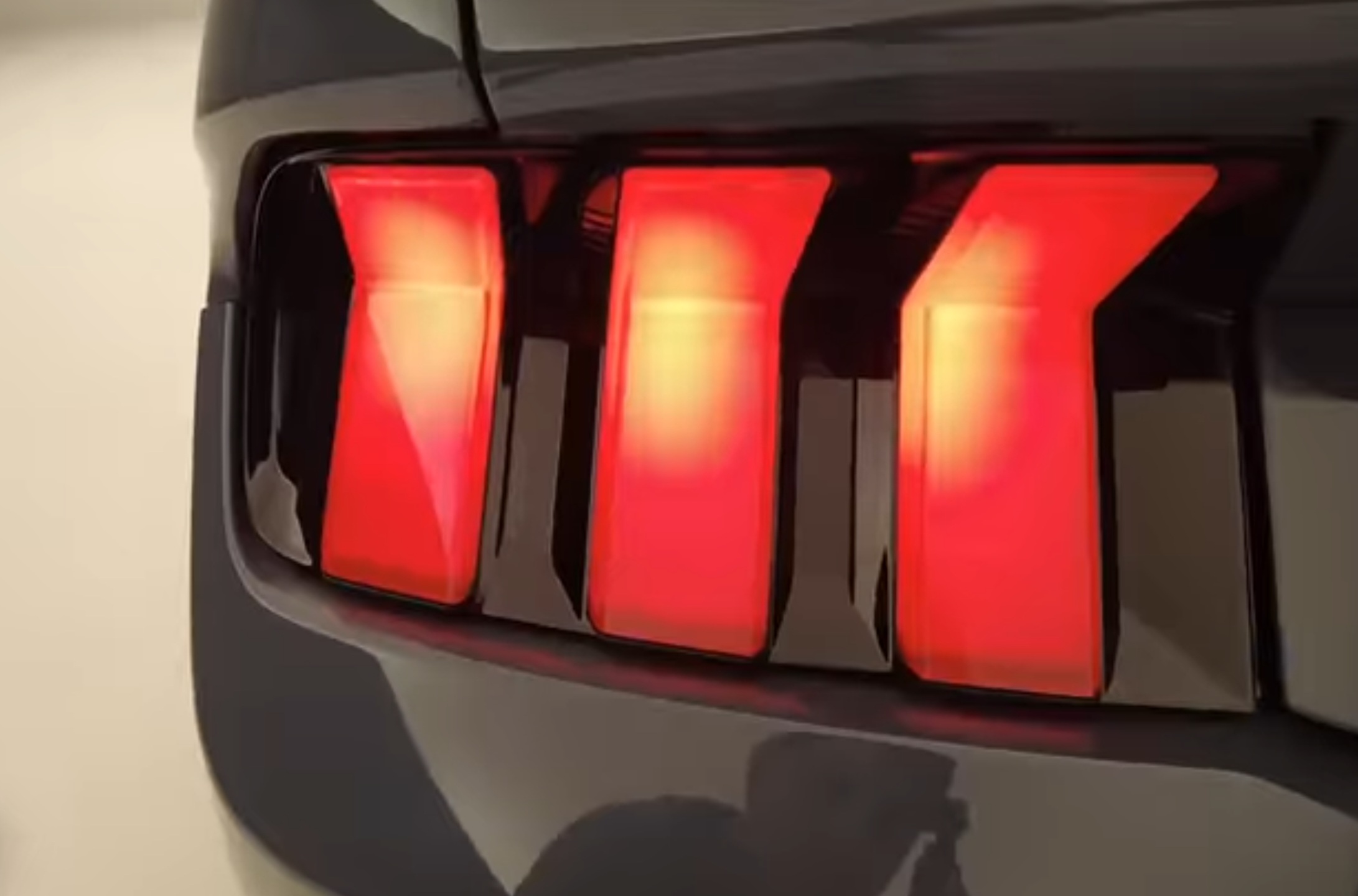S650 Mustang S650 Panels not well aligned Screenshot_20220918-094309_YouTube