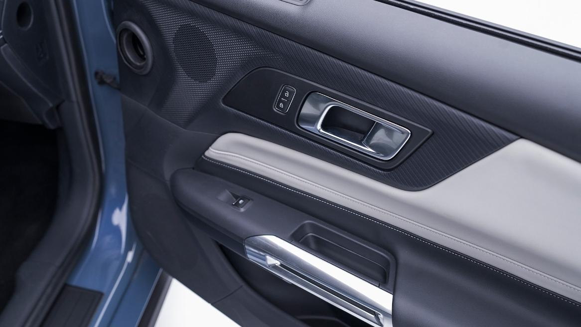S650 Mustang Pics of the various GT Premium interior leather color choices? Screenshot_20230601-221612_Chrome