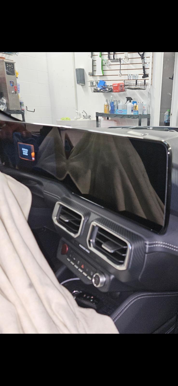 S650 Mustang What screen protectors are you using Screenshot_20240607_132417_Gallery