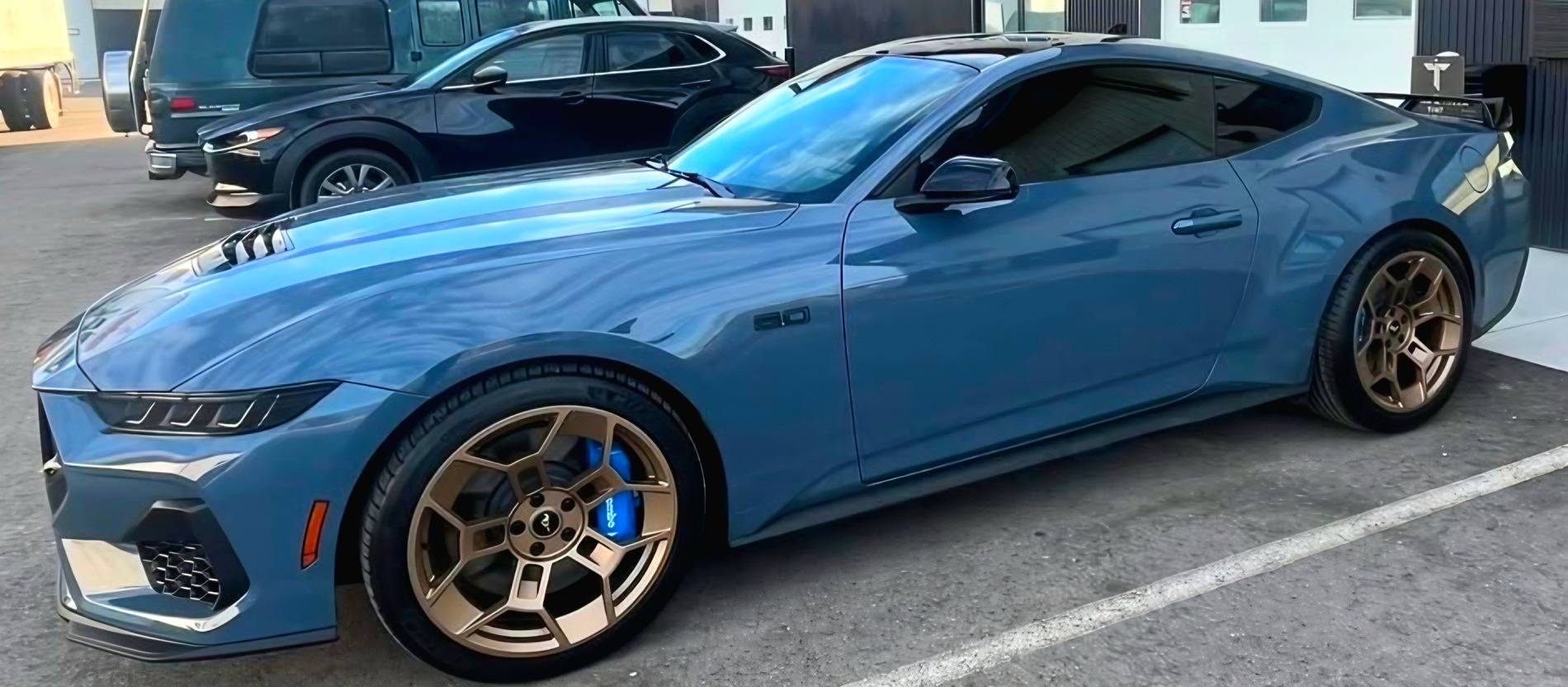 S650 Mustang Anyone have 2024 Vapor Blue NPP LMR  graphite wheels pic’s Screenshot_20250327_204024_Instagram