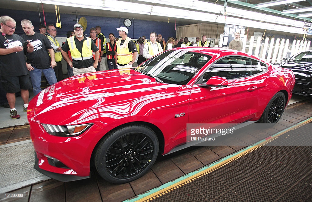 S650 Mustang 2021 MUSTANG (S650) - 7th Generation Mustang Confirmed the-first-production-2015-ford-mustang-comes-off-the-assembly-line-at-picture-id454289868