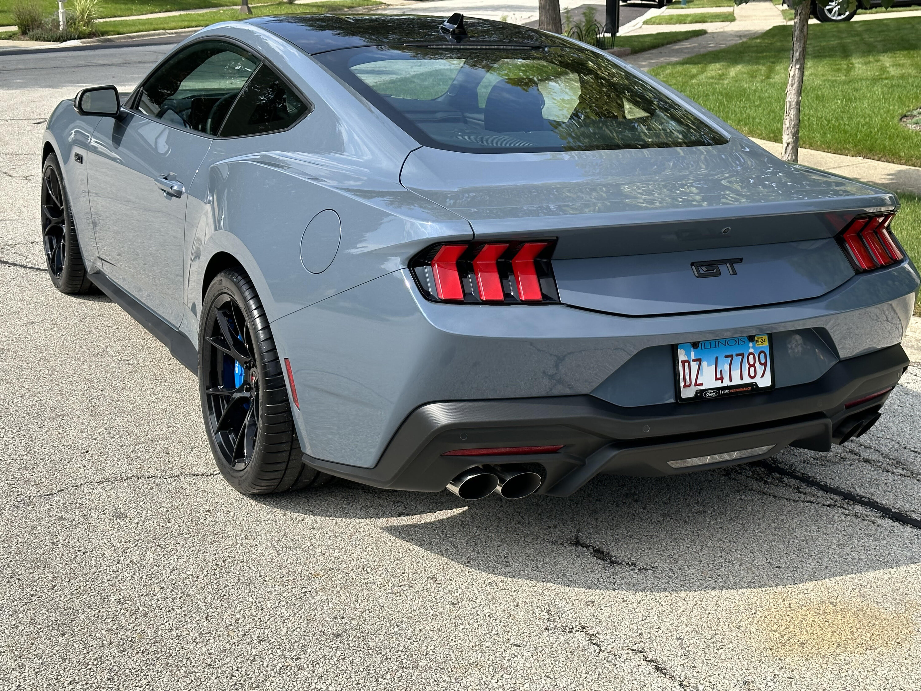 S650 Mustang 2024 Mustang Wheels Offsets & Fitment (same as S550)? VAPOR BLUE 2