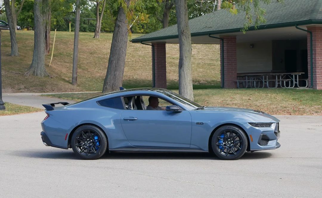 Vapor Blue Mustang GT S650.jpeg