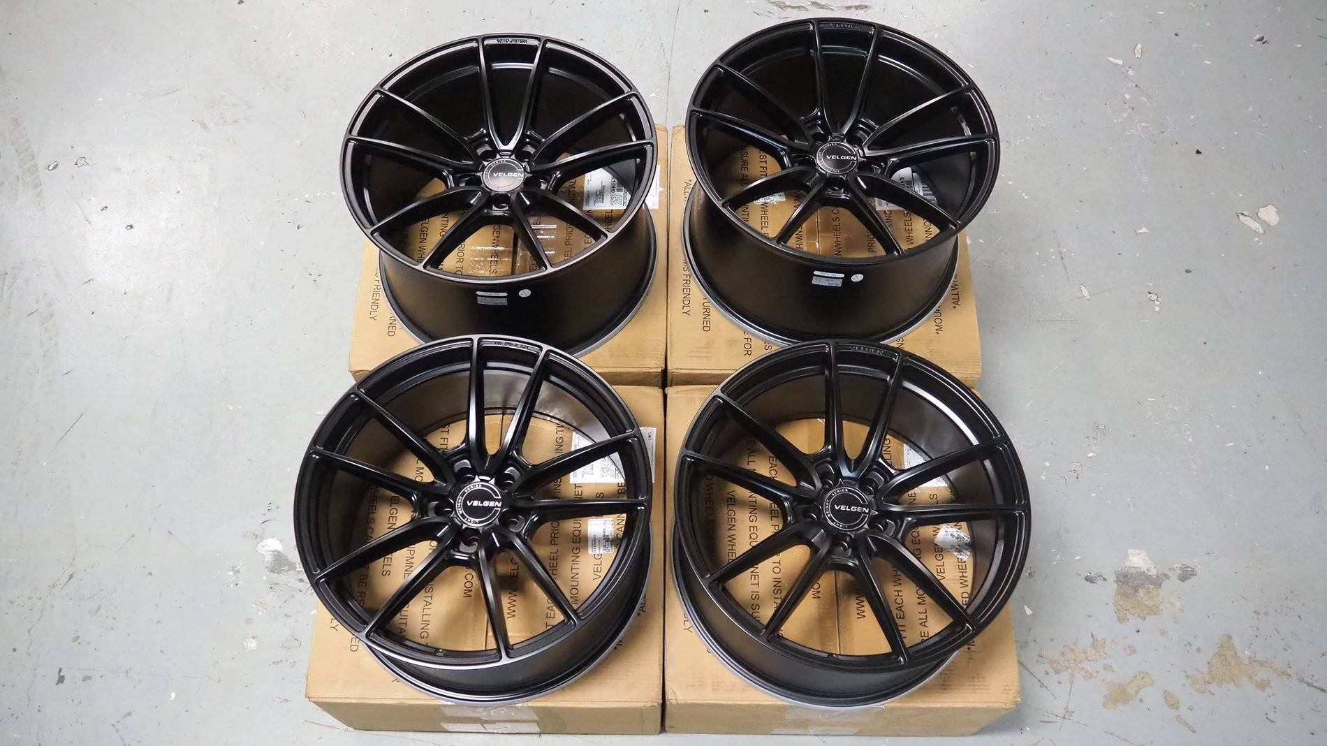 velgen-vf5-satin-black-20x95-20x11-1.JPG