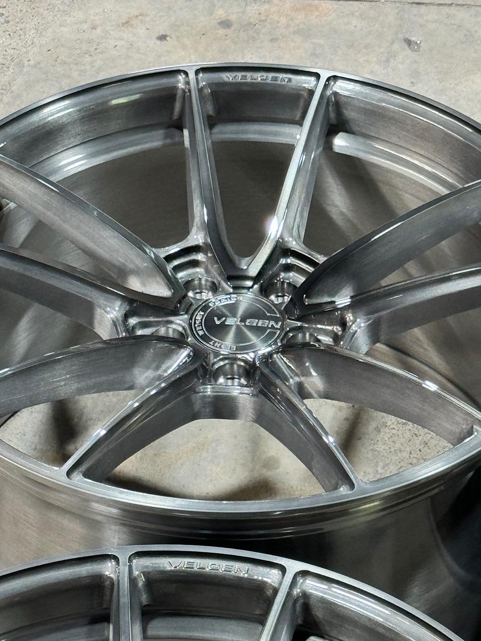 VF5 Brushed Titanium -4.jpeg
