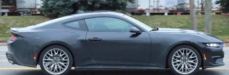 S650 Mustang Black Ecoboost Spotted Wheels 3 (2)