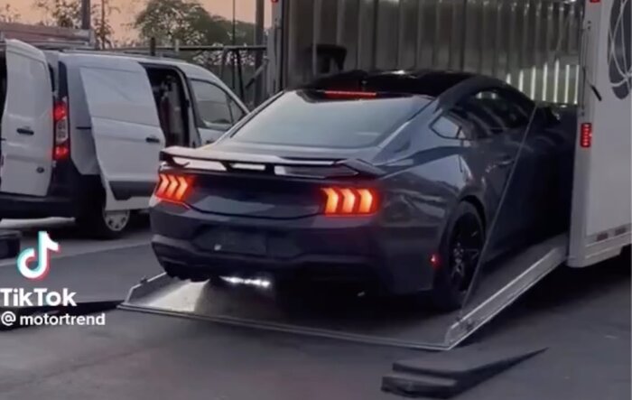 Video: S650 Mustang GT Unloaded From Trailer — Idle & Engine Start Up Sounds