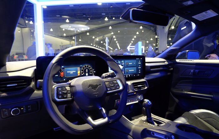 Mustang Dark Horse Walkaround - Exterior and Interior Looks (4K High Quality Video)