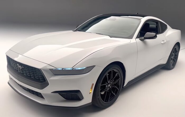 2024 Mustang EcoBoost looking great in Oxford White
