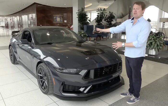 The new upcoming Shmeemobile: Dark Horse