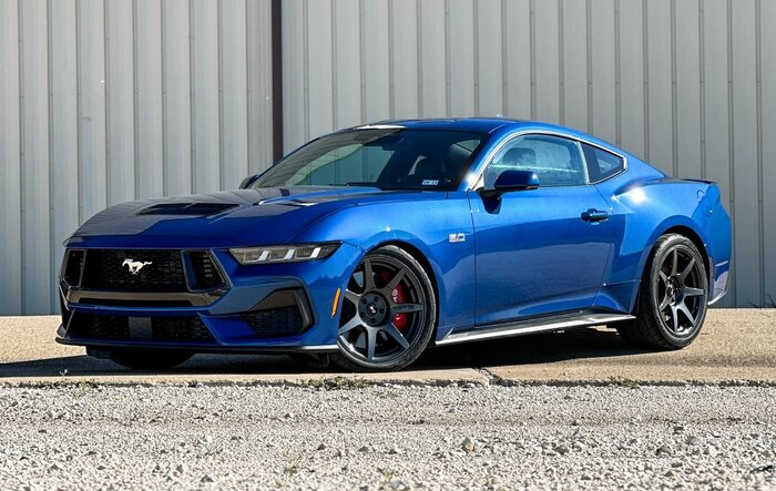 2024 Atlas Blue Mustang GT On SVE R350 Wheels