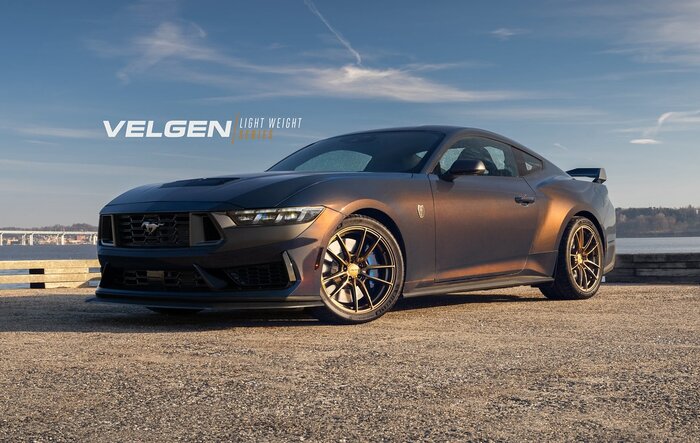 DARKHORSE SITTING ON 19" VELGEN WHEELS