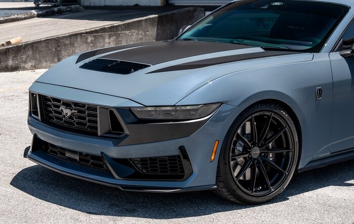 VELGEN + DARKHORSE