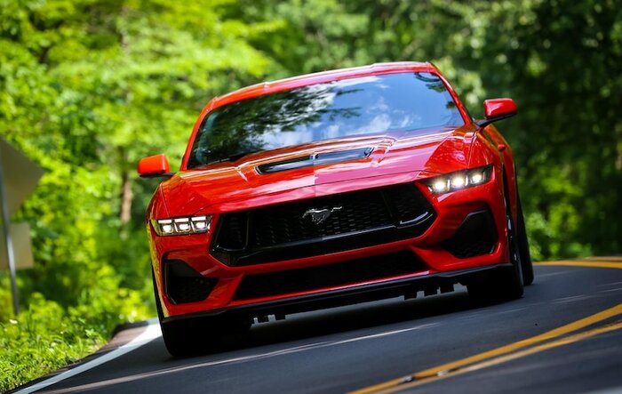 Tail of the Dragon drive with 24 Mustang GT