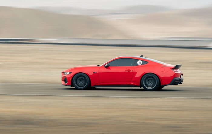 Some pics from the last regularity race (S650 from Peru)
