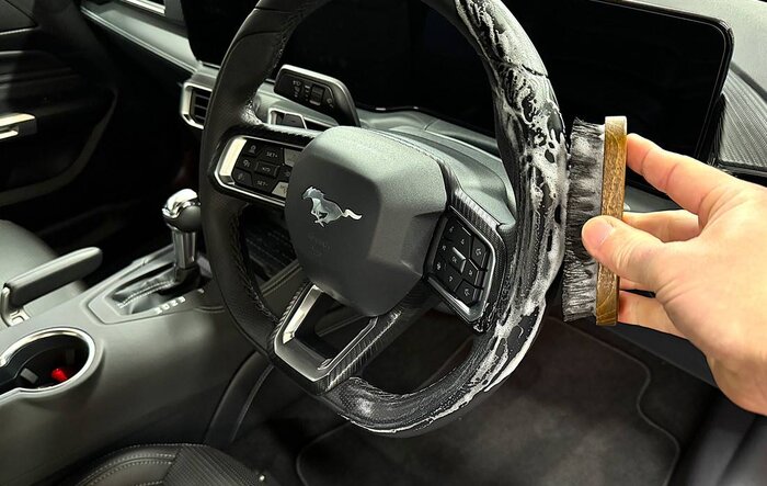 Hands On The Wheel – Cleaning Your Steering Wheel