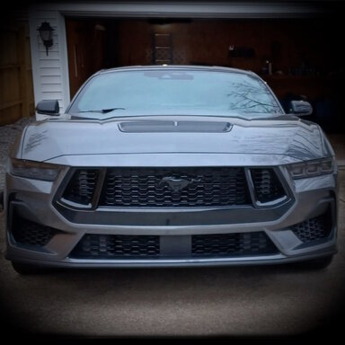 Darkhorse spoiler on GT? | Mustang7G - 2024+ S650 Mustang Forum (Dark