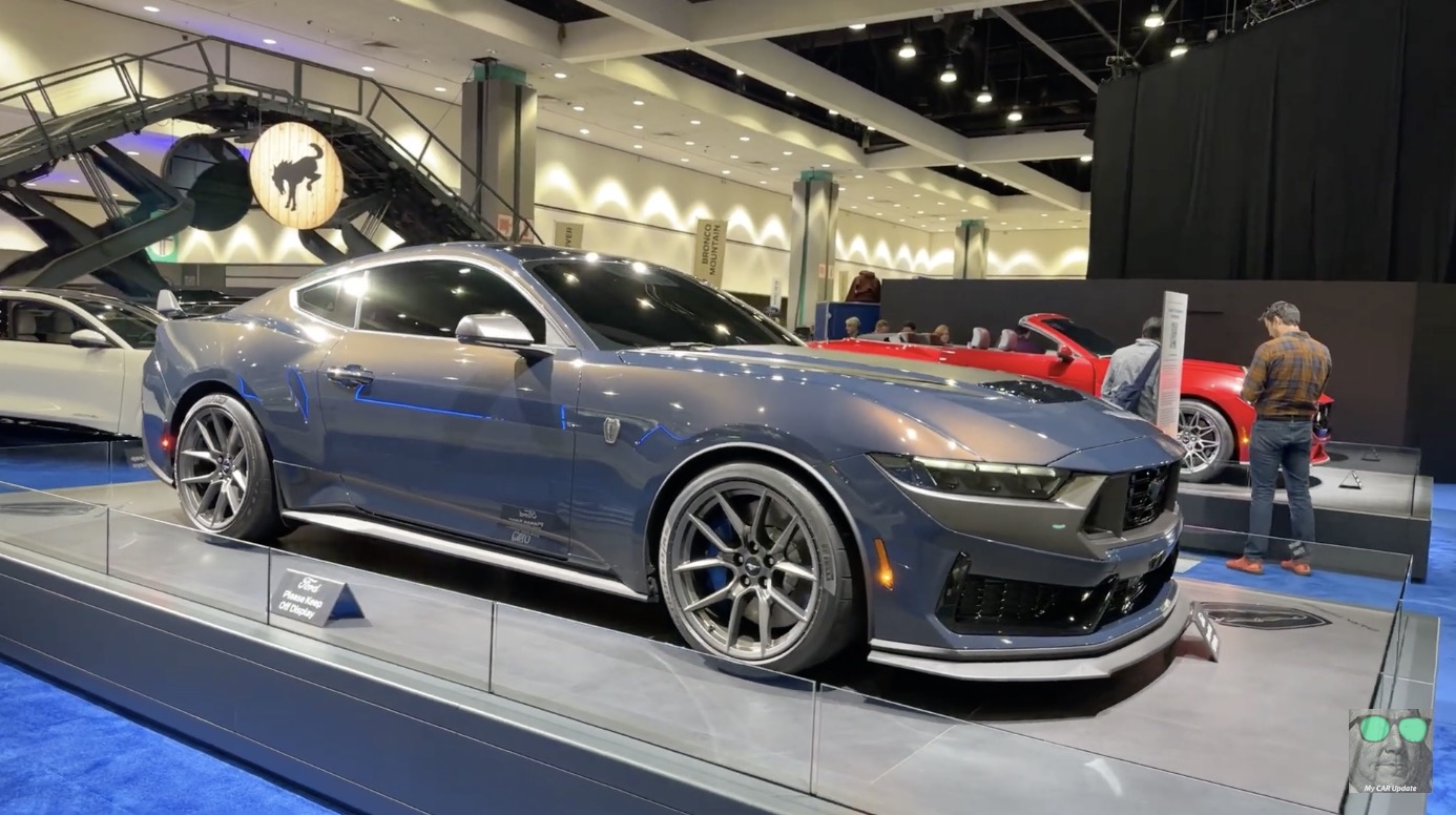 2023 Mustang Dark Horse S650 display 2022 LA Auto Show Mustang7G